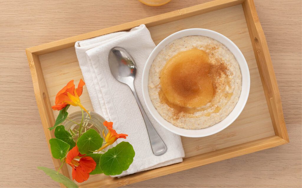 Create dietary catering solutions using fruit purées 4 Dewfresh blog ways to use fruit puree apple porridge 800x500 1