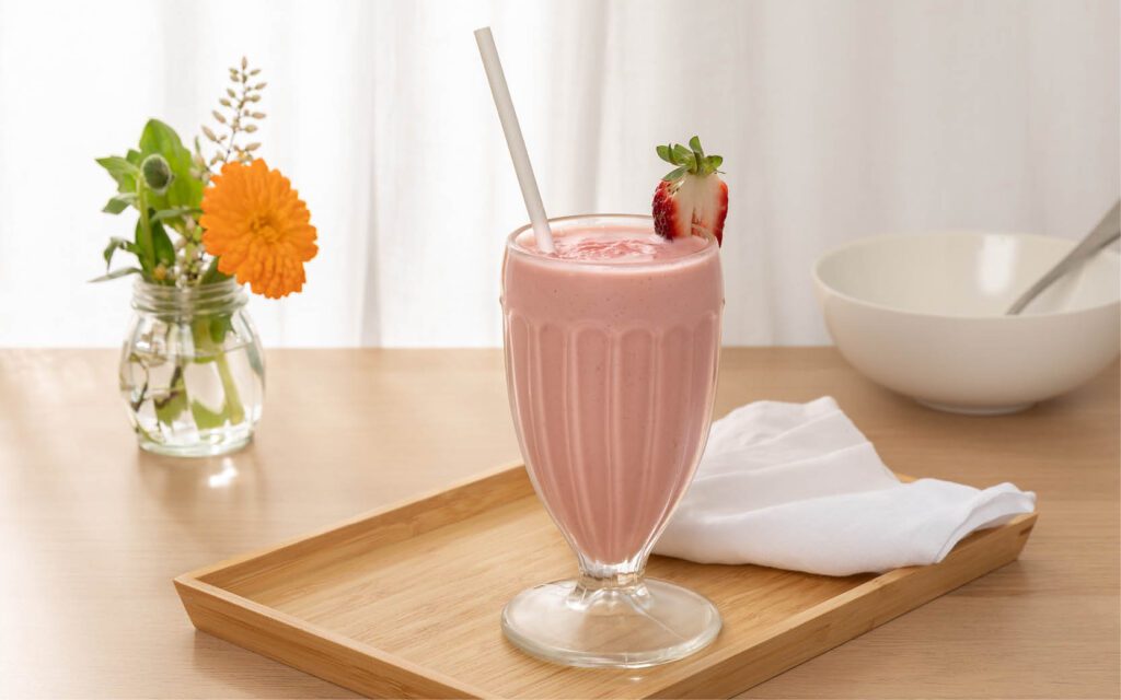 Create dietary catering solutions using fruit purées 1 Dewfresh blog ways to use fruit puree strawberry milkshake 800x500 1
