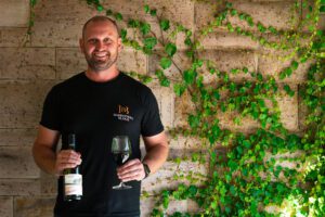 appetiser. magazine 3 Lachlan Allen is the winemaker and owner at Barristers Block