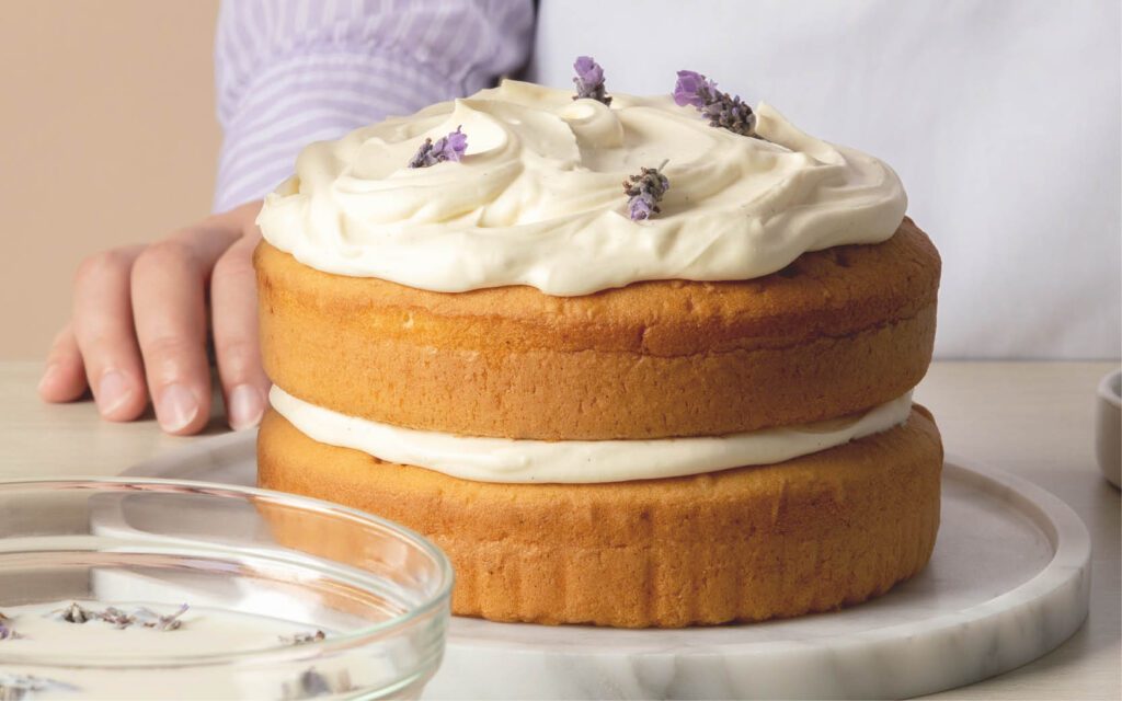 The secret to baking with cream 2 Yarde Farm blog baking with cream cake 800x500 1